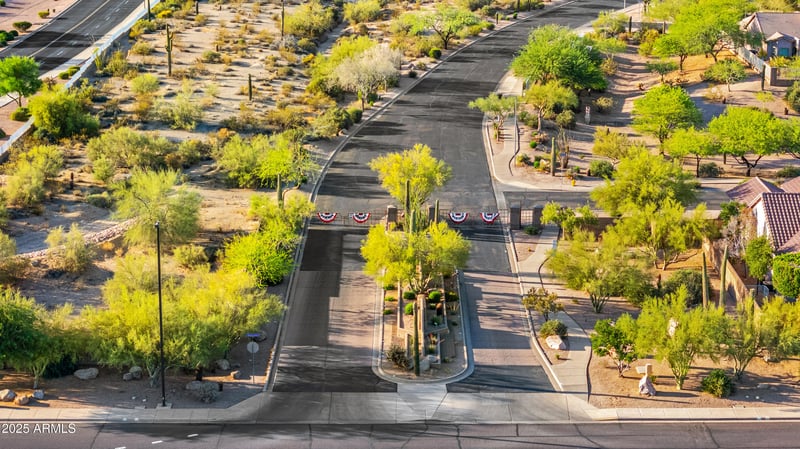 9532 Knoll Cir, Mesa, AZ 85207