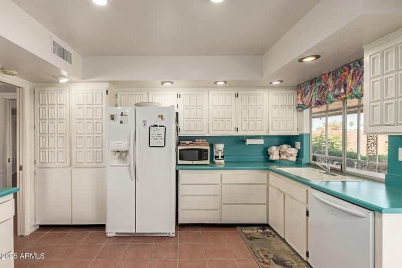 9533 Cedar Hill Cir, Sun City, AZ 85351