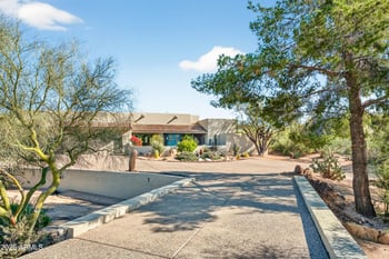 9533 Romping Rd, Carefree, AZ 85377