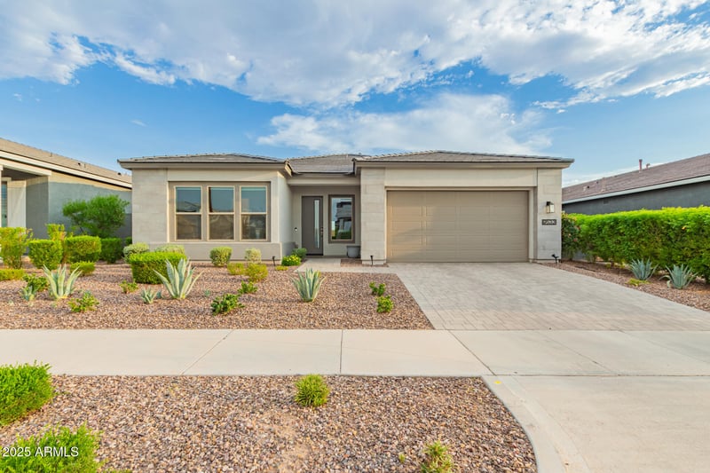 9533 Solina Ave, Mesa, AZ 85212