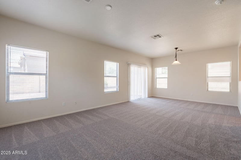 9534 82nd Ln, Peoria, AZ 85345