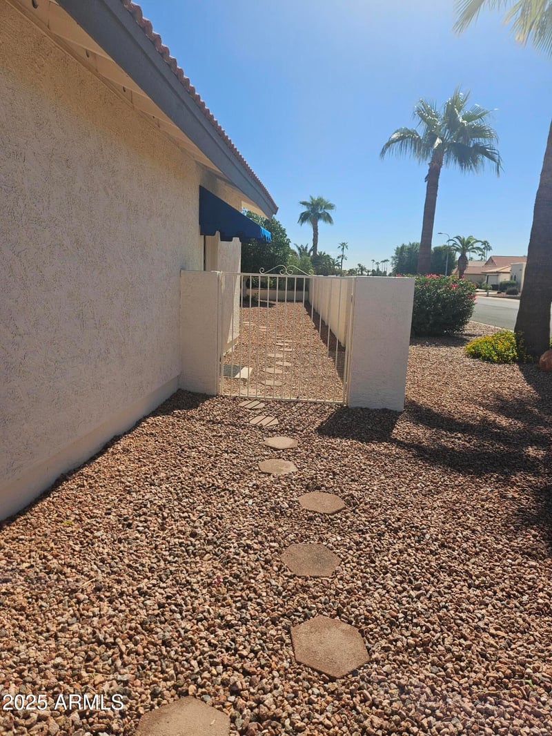 9535 Pinto Pl, Sun Lakes, AZ 85248