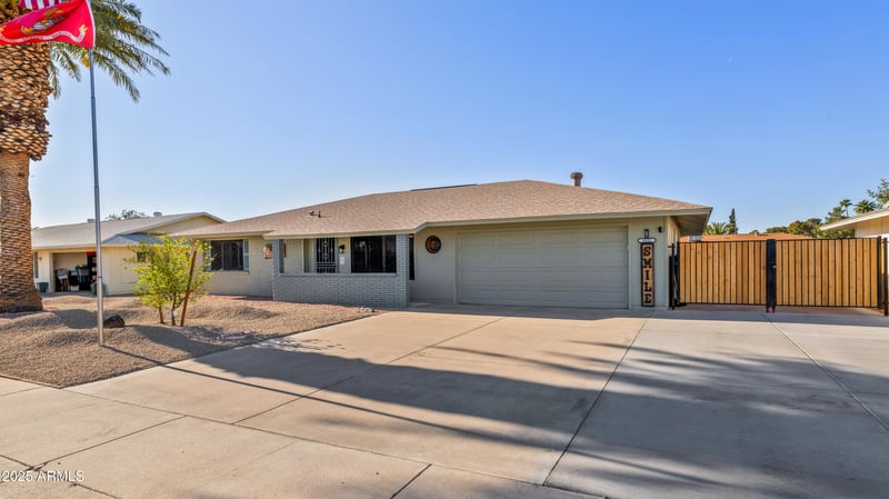9535 Willowbrook Dr, Sun City, AZ 85373