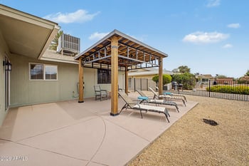 9535 Willowbrook Dr, Sun City, AZ 85373