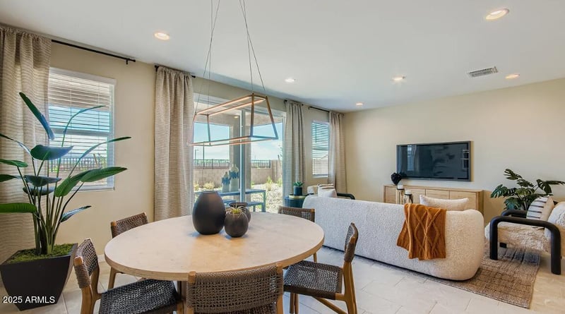 9536 Flower St, Phoenix, AZ 85037