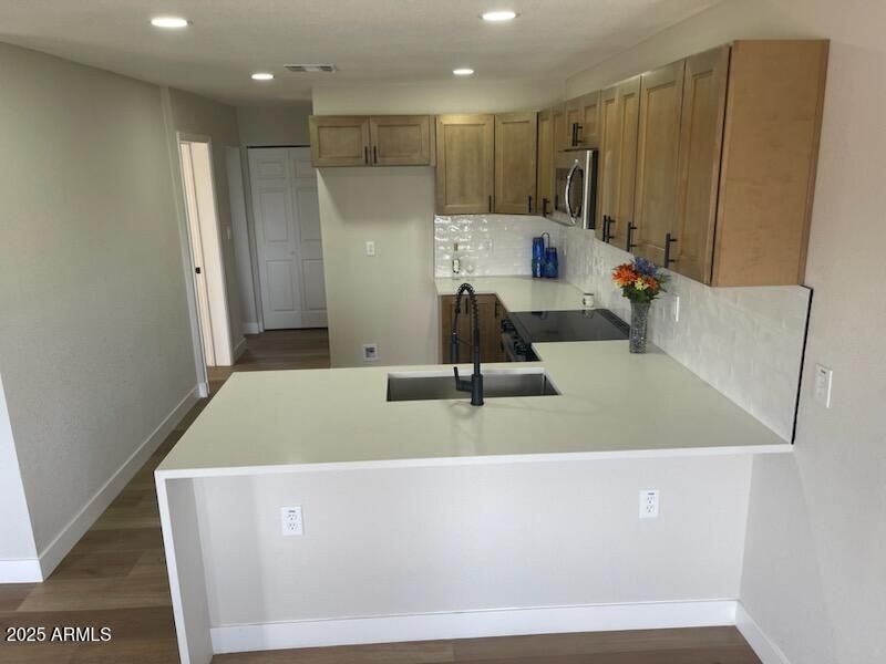 954 E Henry St, Tempe, AZ 85288
