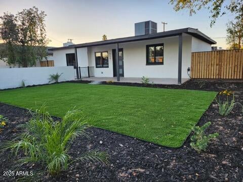 954 Henry St, Tempe, AZ 85288