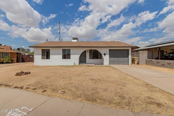 9540 66th Dr, Glendale, AZ 85302