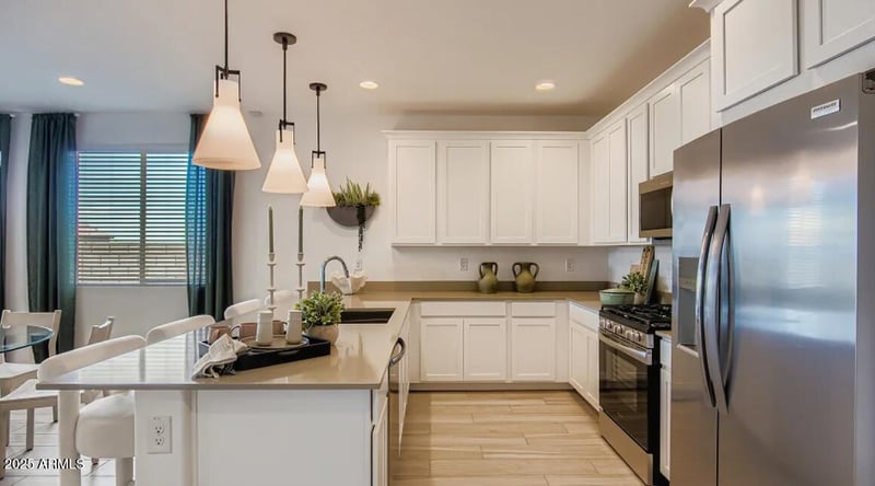 9540 Flower St, Phoenix, AZ 85037