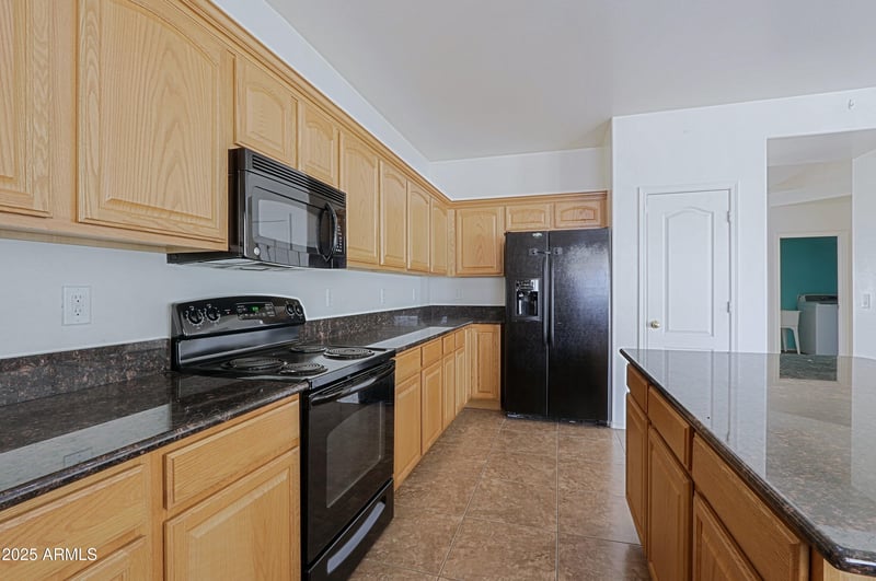 9541 Frank Ave, Peoria, AZ 85382