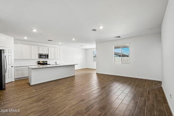 9541 W Luxton Ln, Tolleson, AZ 85353