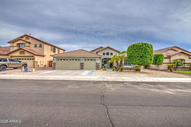 9545 Alice Ave, Peoria, AZ 85345