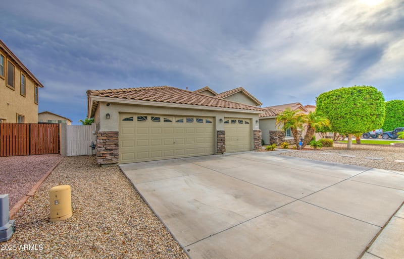 9545 Alice Ave, Peoria, AZ 85345