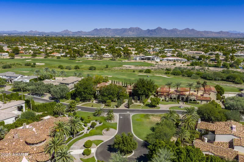 9547 55th St, Paradise Valley, AZ 85253
