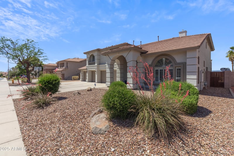 9548 Keyser Dr, Peoria, AZ 85383