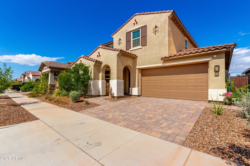 9548 Rainbow Ave, Mesa, AZ 85212