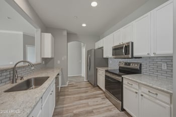 955 E Knox Rd #213, Chandler, AZ 85225