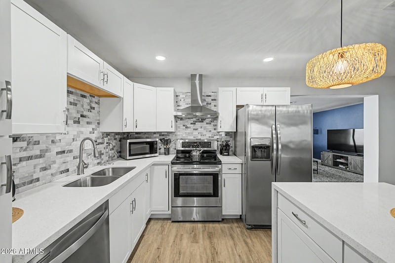 955 E Marigold Ln, Tempe, AZ 85288