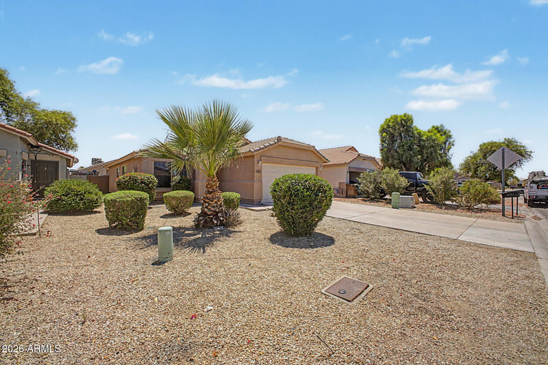 955 Monteleone St, San Tan Valley, AZ 85140