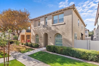 955 Henry Ln, Gilbert, AZ 85296
