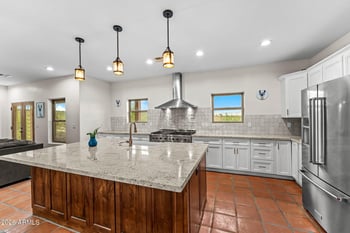 955 Thunder Rock Rd, Wickenburg, AZ 85390