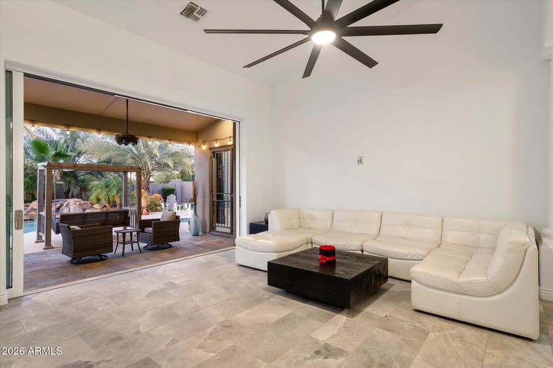 9550 Yucca St, Scottsdale, AZ 85260