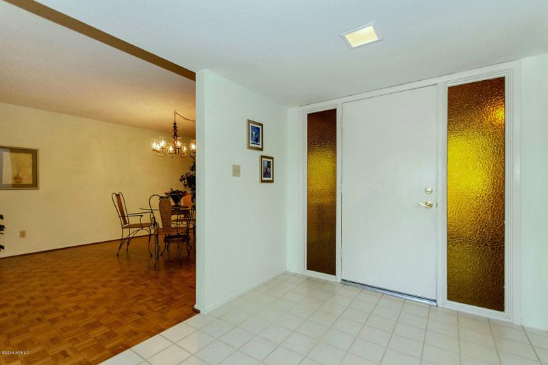 9553 E Fairway Blvd, Sun Lakes, AZ 85248