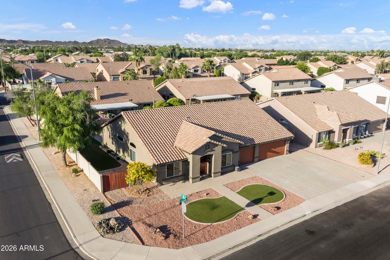 9555 Juanita Ave, Mesa, AZ 85209