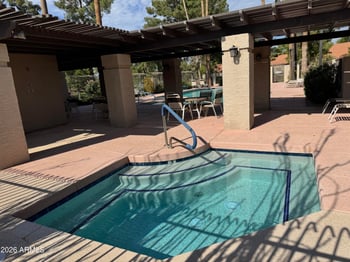 9555 S Palm Dr, Tempe, AZ 85284