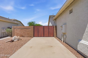 9557 Lockwood Cir, Mesa, AZ 85207
