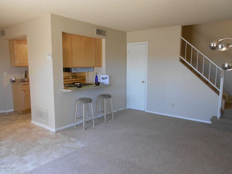 956 E Diamond Dr, Tempe, AZ 85283