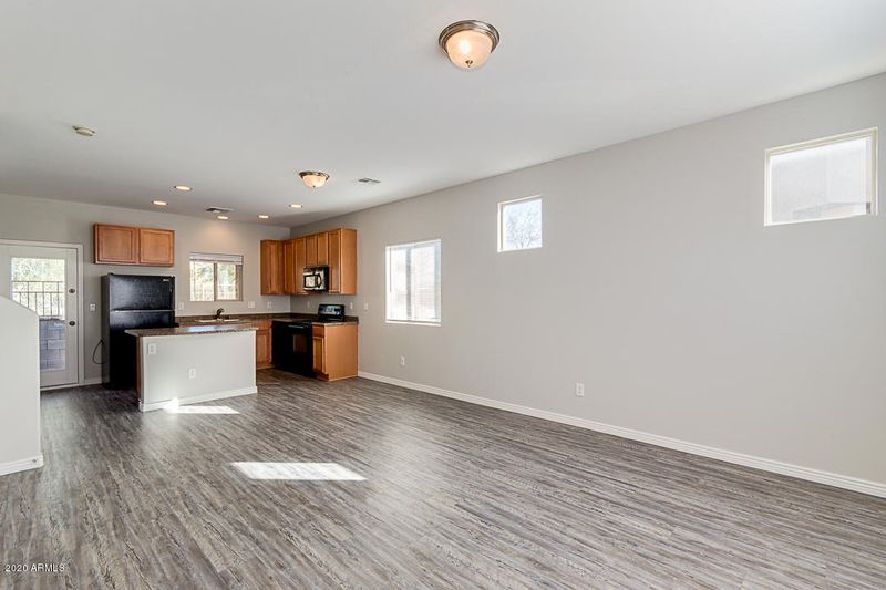 9560 E Bramble Ave, Mesa, AZ 85208