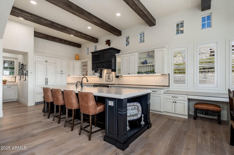 9565 Mountain Spring Rd, Scottsdale, AZ 85255