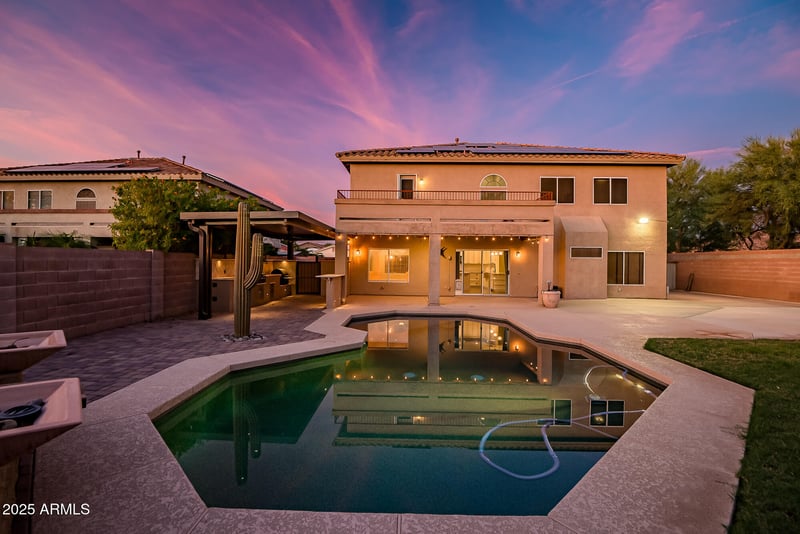 9569 Redbird Rd, Peoria, AZ 85383