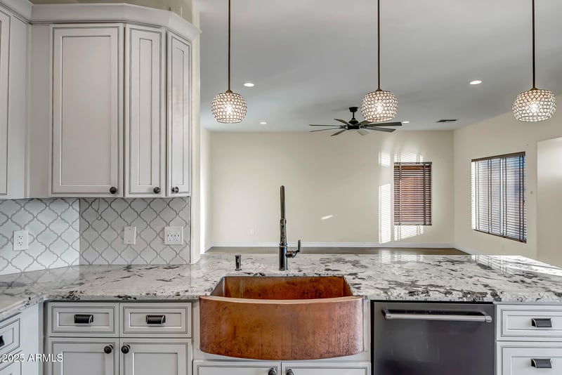 9569 Redbird Rd, Peoria, AZ 85383