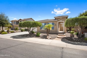 957 E Rojo Way, Gilbert, AZ 85297
