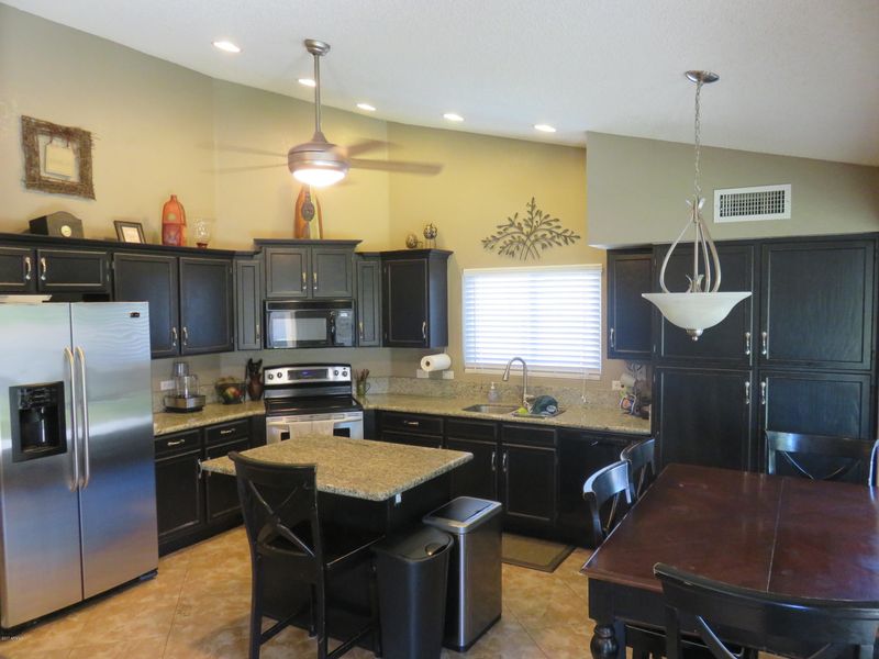 957 N Nielson St, Gilbert, AZ 85234