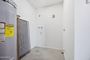 957 W Emerald Cir, Mesa, AZ 85210