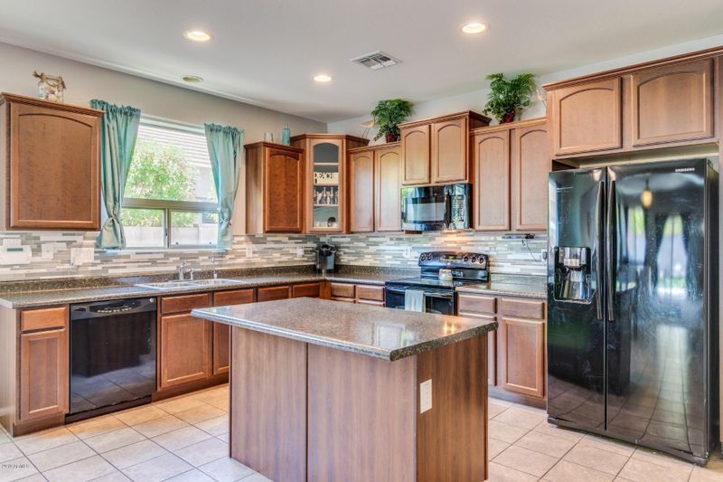 9575 W Albert Ln, Peoria, AZ 85382