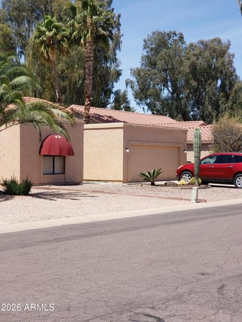 9580 Fairway Blvd, Sun Lakes, AZ 85248