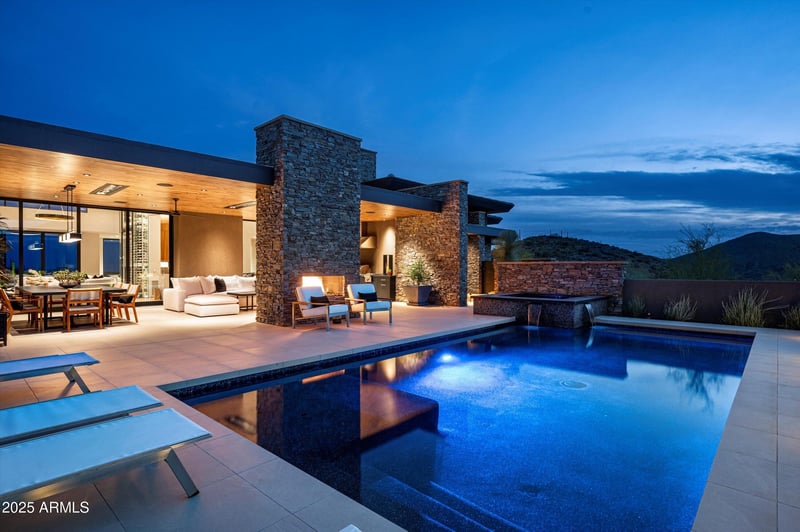 9589 Cintarosa Ps, Scottsdale, AZ 85262