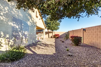 959 Desert Seasons Dr, San Tan Valley, AZ 85143
