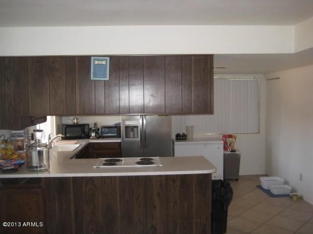 959 S Helms Cir, Mesa, AZ 85204
