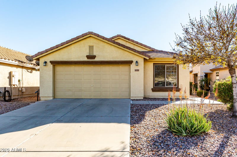 959 Desert Seasons Dr, San Tan Valley, AZ 85143