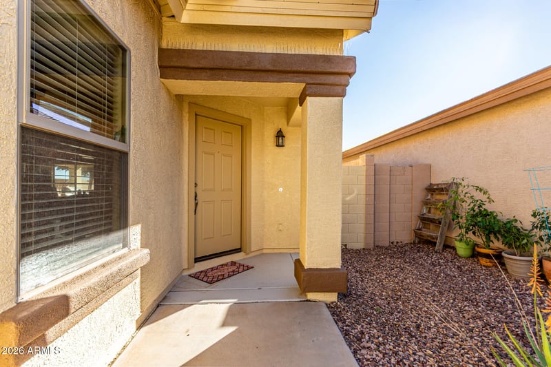 959 Desert Seasons Dr, San Tan Valley, AZ 85143