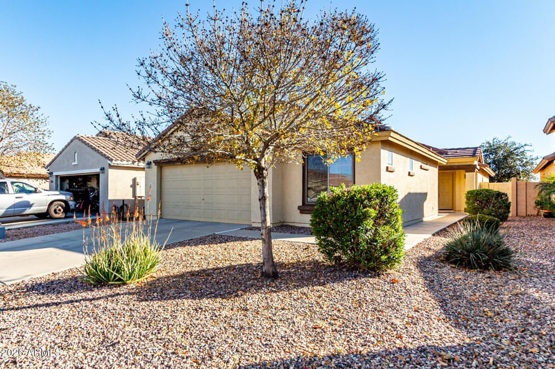959 Desert Seasons Dr, San Tan Valley, AZ 85143
