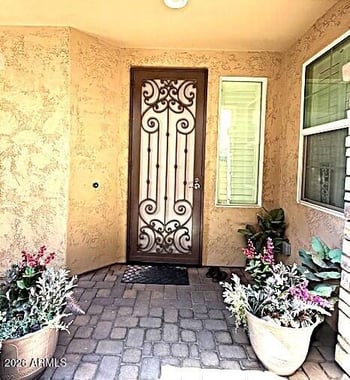 9590 Robin Ln, Peoria, AZ 85383