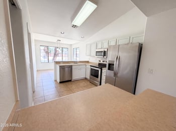 96 Monterey St, Gilbert, AZ 85233