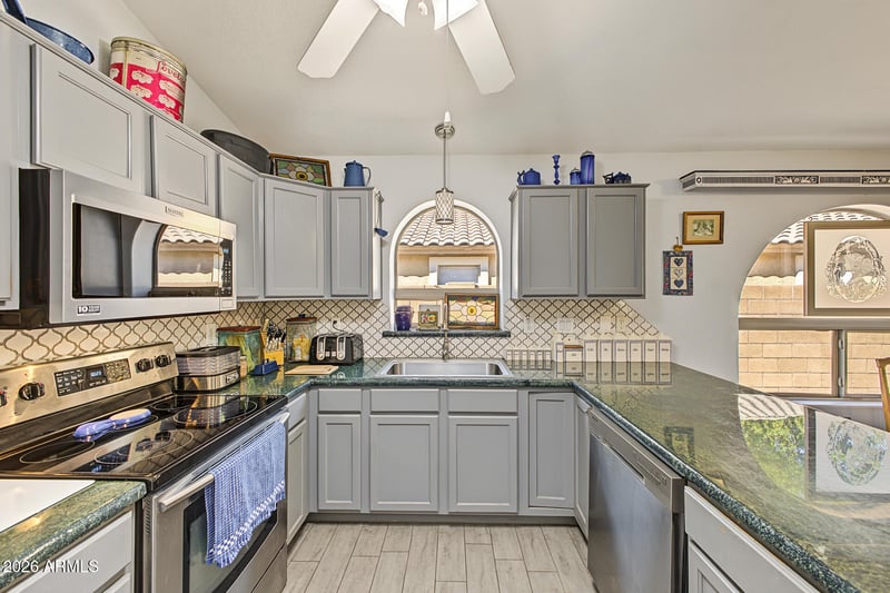 96 W Dexter Way, San Tan Valley, AZ 85143