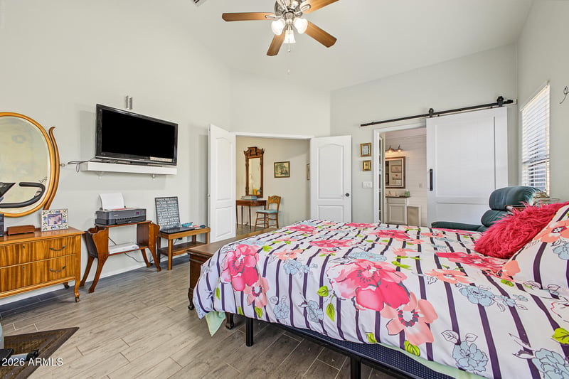 96 W Dexter Way, San Tan Valley, AZ 85143